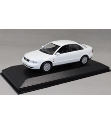 Audi A4 Saloon in White 1995