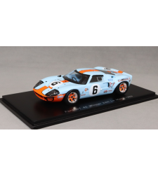 Ford GT40 Le Mans 24H Winner 1969 Jacky Ickx and Jackie Oliver