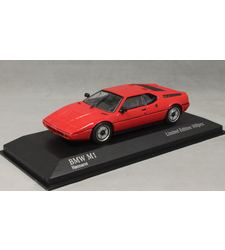 BMW M1 in Henna Red 1980