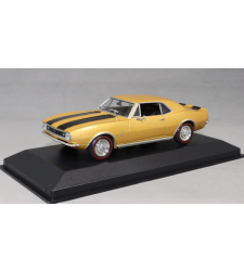 Chevrolet Camaro in Gold and Black 1967